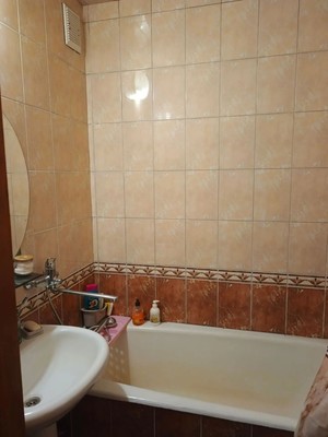 Продам трехкомнатную (3-комн.) квартиру, Залесская ул, 70А, Симферополь г
