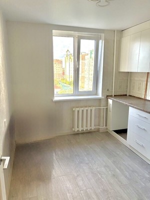 Продам двухкомнатную (2-комн.) квартиру, Севастопольская ул, 41/5, Симферополь г