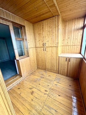 Продам двухкомнатную (2-комн.) квартиру, Севастопольская ул, 41/5, Симферополь г