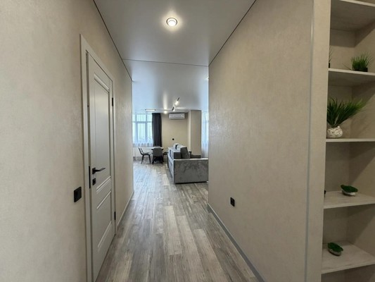 Продам трехкомнатную (3-комн.) квартиру, Привокзальная ул, 3, Ростов-на-Дону г