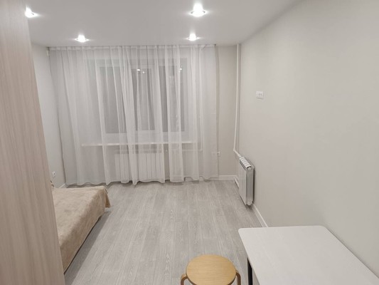 Продам однокомнатную (1-комн.) квартиру, Амирхана Еники ул, 3, Казань г