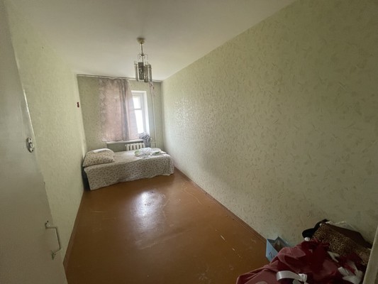 Продам трехкомнатную (3-комн.) квартиру, Кирова пр-кт, 7А, Симферополь г