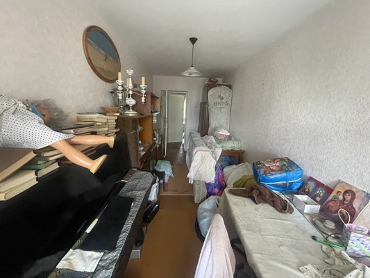 Продам трехкомнатную (3-комн.) квартиру, Кирова пр-кт, 7А, Симферополь г