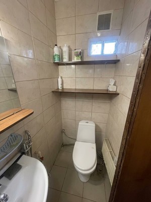 Продам двухкомнатную (2-комн.) квартиру, Училищная ул, 16, Симферополь г