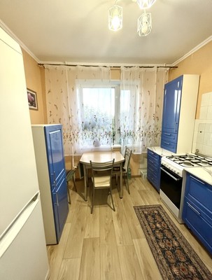 Продам трехкомнатную (3-комн.) квартиру, 1 Мая мкр, 10, Балашиха г
