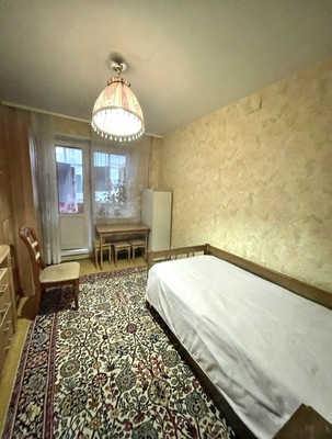 Продам трехкомнатную (3-комн.) квартиру, 1 Мая мкр, 10, Балашиха г
