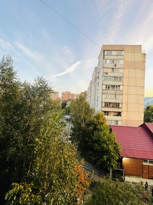 Продам трехкомнатную (3-комн.) квартиру, 1 Мая мкр, 10, Балашиха г