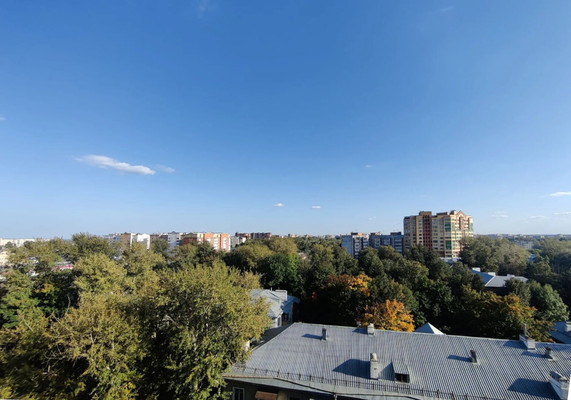 Продам трехкомнатную (3-комн.) квартиру, Молодежная ул, 11к1, Рязань г