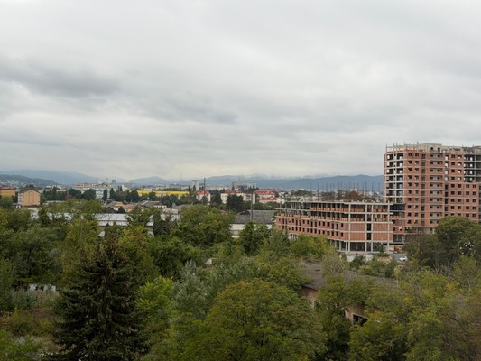 Продам двухкомнатную (2-комн.) квартиру, Ашурова ул, 1к10, Нальчик г