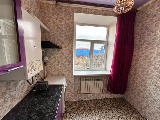 Продам двухкомнатную (2-комн.) квартиру, Мира ул, 2, Тихорецк г