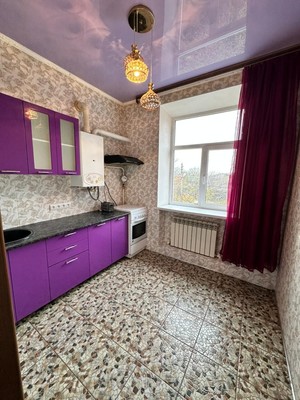 Продам двухкомнатную (2-комн.) квартиру, Мира ул, 2, Тихорецк г