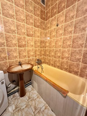 Продам двухкомнатную (2-комн.) квартиру, Мира ул, 2, Тихорецк г