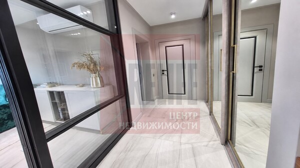 Продам трехкомнатную (3-комн.) квартиру, Сержанта Колоскова ул, 8, Калининград г