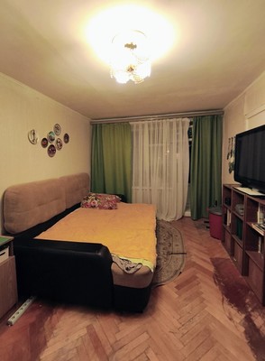 Продам двухкомнатную (2-комн.) квартиру, Караваевская ул, 33к1, Санкт-Петербург г