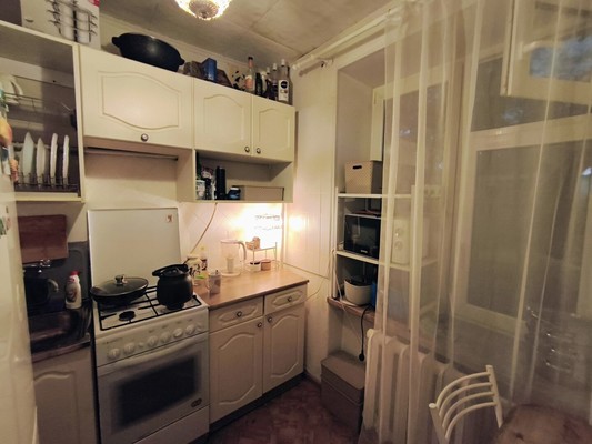 Продам двухкомнатную (2-комн.) квартиру, Караваевская ул, 33к1, Санкт-Петербург г