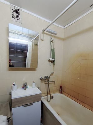 Продам двухкомнатную (2-комн.) квартиру, Караваевская ул, 33к1, Санкт-Петербург г