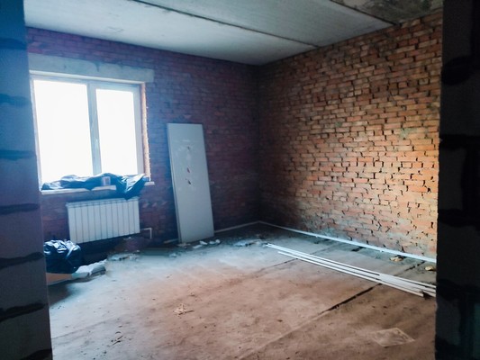 Продам трехкомнатную (3-комн.) квартиру, Магнитогорская ул, 134кГ, Ростов-на-Дону г
