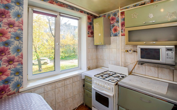 Продам двухкомнатную (2-комн.) квартиру, Милиционера Власова ул, 19, Пермь г