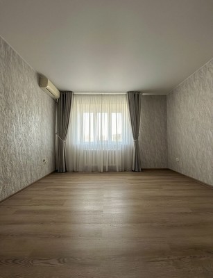 Продам трехкомнатную (3-комн.) квартиру, Рознина ул, 46, Ханты-Мансийск г