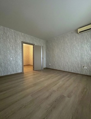 Продам трехкомнатную (3-комн.) квартиру, Рознина ул, 46, Ханты-Мансийск г