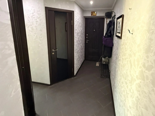 Продам двухкомнатную (2-комн.) квартиру, Добровольского ул, 5/1, Ростов-на-Дону г