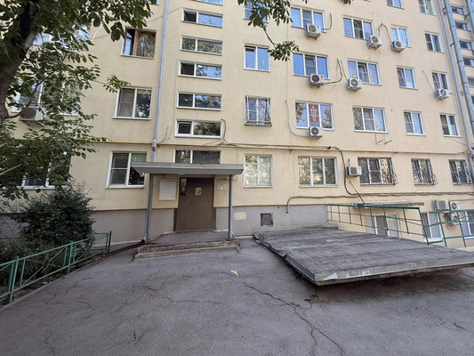 Продам двухкомнатную (2-комн.) квартиру, Добровольского ул, 5/1, Ростов-на-Дону г