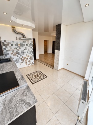 Продам трехкомнатную (3-комн.) квартиру, Героев-Разведчиков ул, 12Ак1, Краснодар г