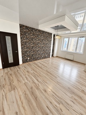 Продам трехкомнатную (3-комн.) квартиру, Героев-Разведчиков ул, 12Ак1, Краснодар г