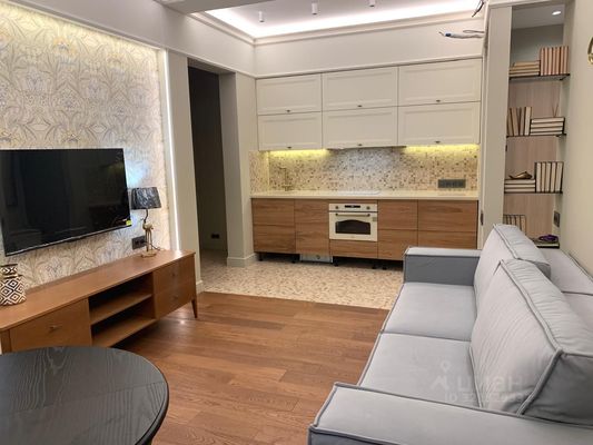 Продам трехкомнатную (3-комн.) квартиру, Народного Ополчения ул, 13к1, Москва г