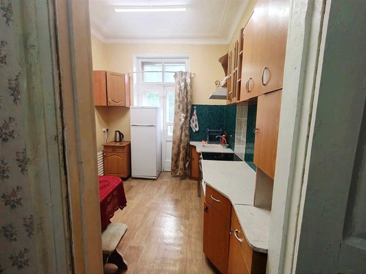 Продам трехкомнатную (3-комн.) квартиру, Моисеева ул, 4, Полярный г
