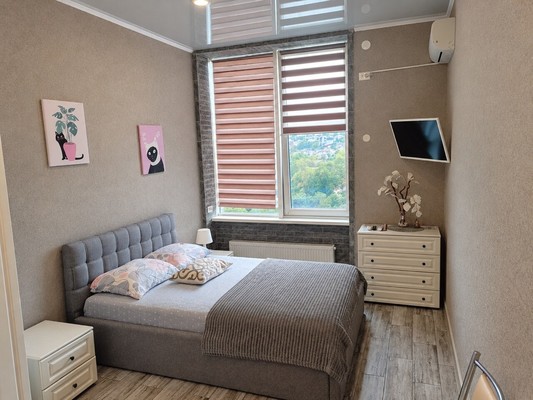 Продам однокомнатную (1-комн.) квартиру, Беспалова ул, 110ж, Симферополь г