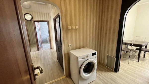 Продам многокомнатную квартиру, Балаклавская ул, 63, Симферополь г