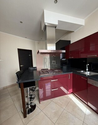 Продам трехкомнатную (3-комн.) квартиру, Корабельная ул, 1, Калининград г
