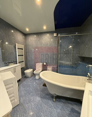 Продам трехкомнатную (3-комн.) квартиру, Корабельная ул, 1, Калининград г