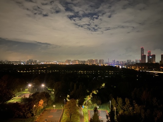 Продам трехкомнатную (3-комн.) квартиру, Маршала Захарова ул, 8к3, Москва г