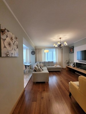 Продам трехкомнатную (3-комн.) квартиру, Комарова б-р, 16/5, Ростов-на-Дону г