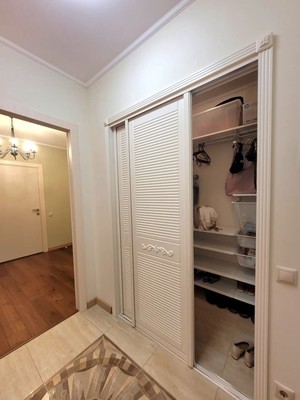 Продам трехкомнатную (3-комн.) квартиру, Комарова б-р, 16/5, Ростов-на-Дону г