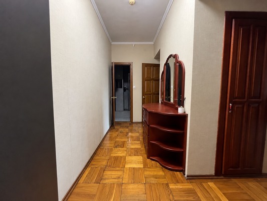 Продам однокомнатную (1-комн.) квартиру, Маяковского ул, 4, Туапсе г