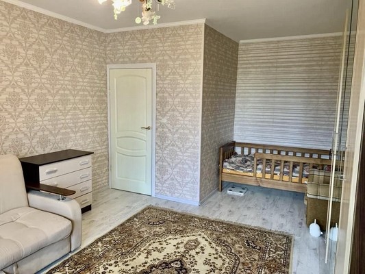 Продам однокомнатную (1-комн.) квартиру, Болотниковская ул, 4к2, Москва г
