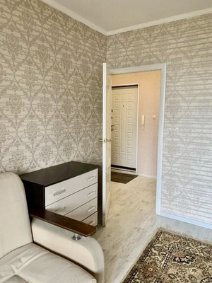 Продам однокомнатную (1-комн.) квартиру, Болотниковская ул, 4к2, Москва г