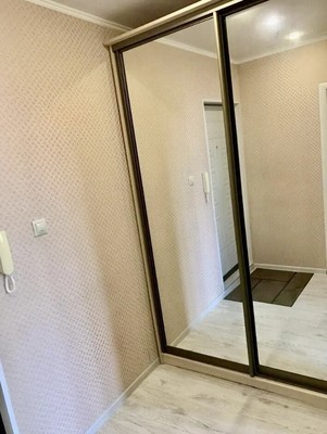 Продам однокомнатную (1-комн.) квартиру, Болотниковская ул, 4к2, Москва г