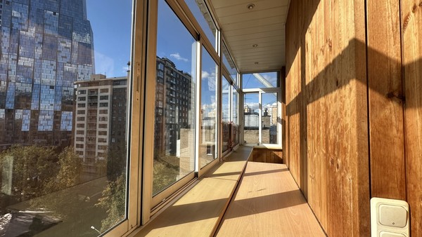Продам трехкомнатную (3-комн.) квартиру, Мосфильмовская ул, 6, Москва г
