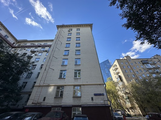 Продам трехкомнатную (3-комн.) квартиру, Мосфильмовская ул, 6, Москва г