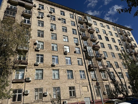 Продам трехкомнатную (3-комн.) квартиру, Мосфильмовская ул, 6, Москва г