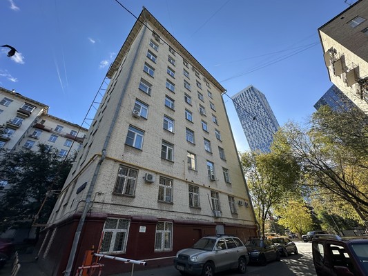 Продам трехкомнатную (3-комн.) квартиру, Мосфильмовская ул, 6, Москва г