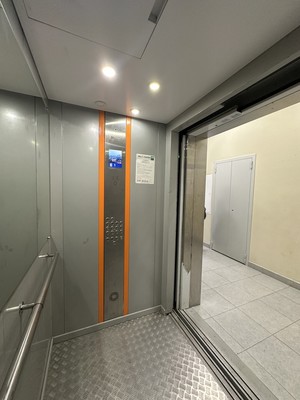 Продам двухкомнатную (2-комн.) квартиру, Троицкая ул, 4к4, Москва г