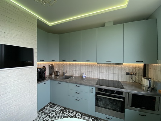 Продам трехкомнатную (3-комн.) квартиру, Маршала Захарова ул, 8к3, Москва г