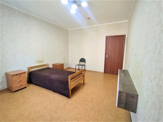 Продам трехкомнатную (3-комн.) квартиру, Генерала Белобородова пр-кт, дом 21, Истра г