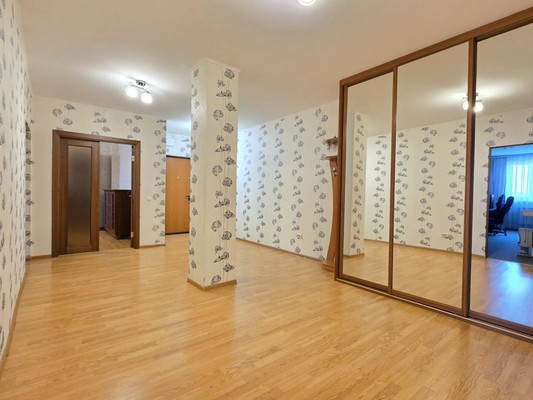 Продам коммерческое помещение 1 169,1 м2, Северный пр-кт, 2к2, Находка г