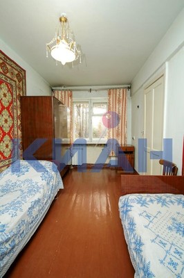 Продам двухкомнатную (2-комн.) квартиру, им.газеты Красноярский рабочий пр-кт, 49А, Красноярск г